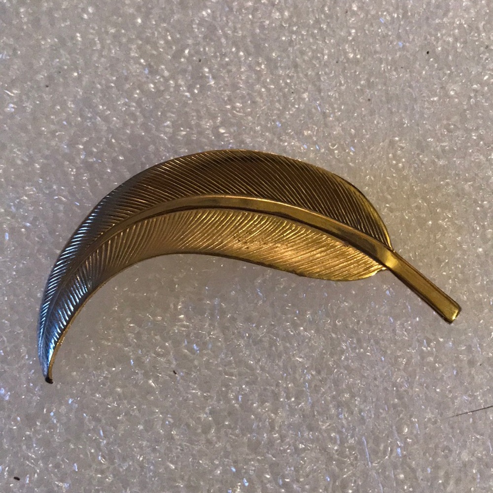 Brooch
